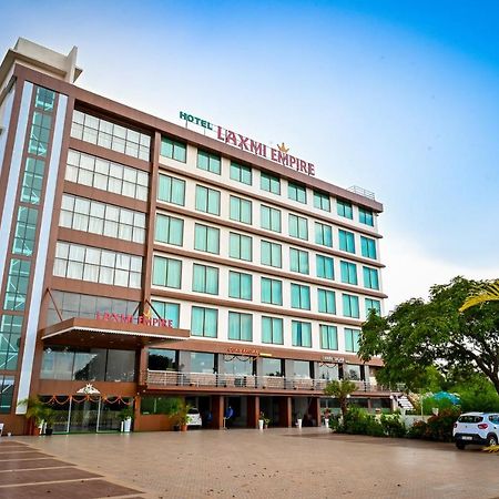 Hotel Laxmi Empire Гоа Екстер'єр фото